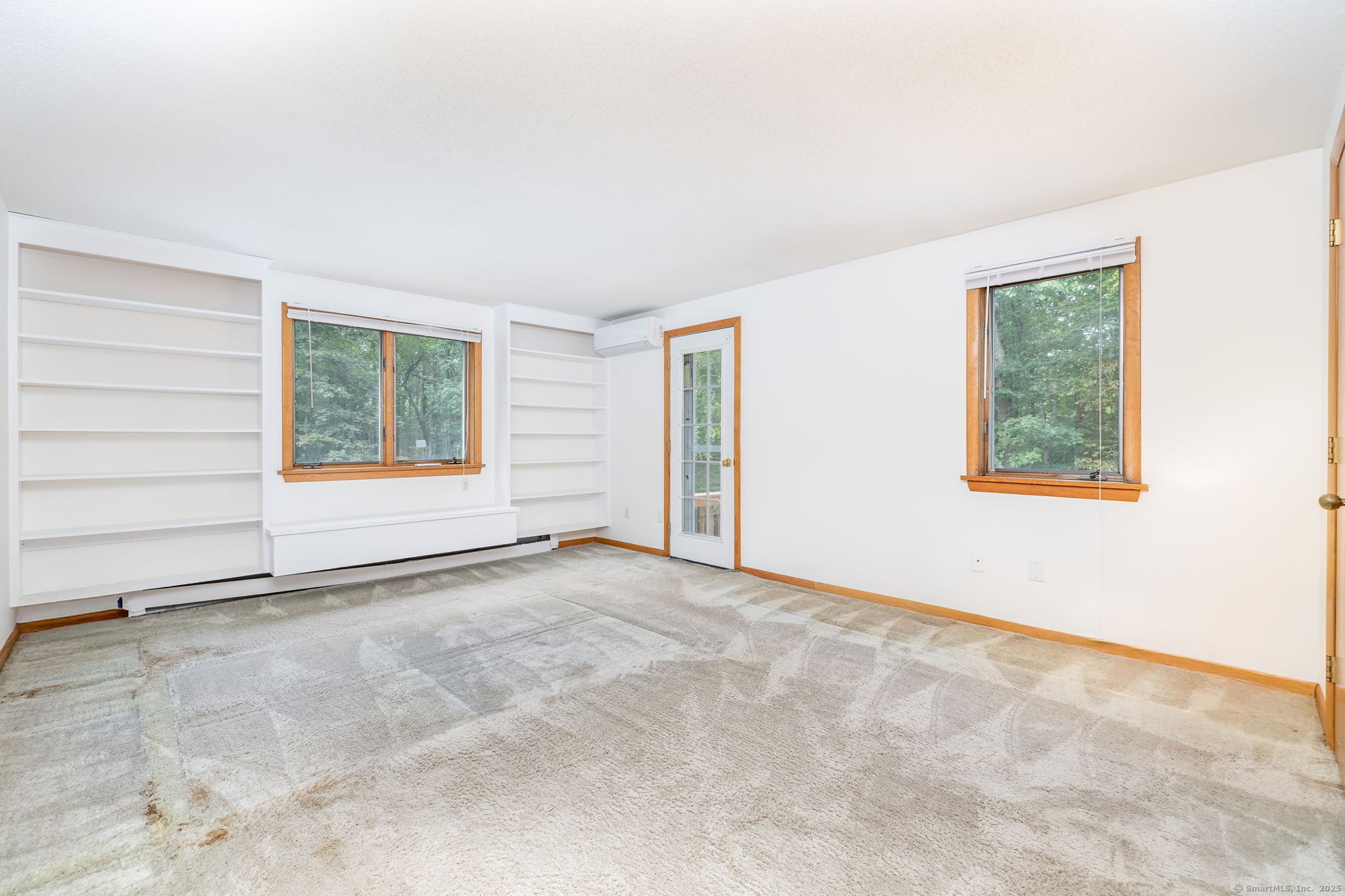 East Haddam, Connecticut 06415, United States, 3 Bedrooms Bedrooms, ,3 BathroomsBathrooms,Residential,Active,205511