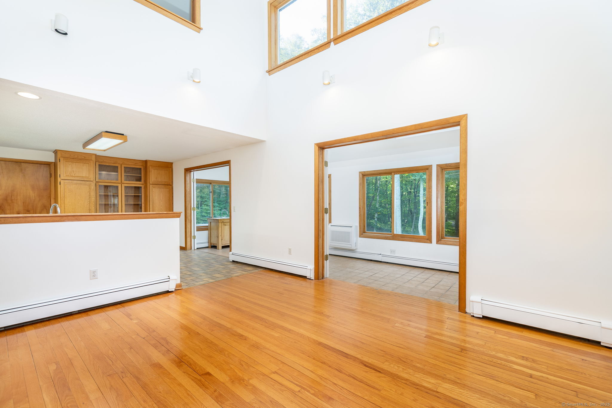 East Haddam, Connecticut 06415, United States, 3 Bedrooms Bedrooms, ,3 BathroomsBathrooms,Residential,Active,205511