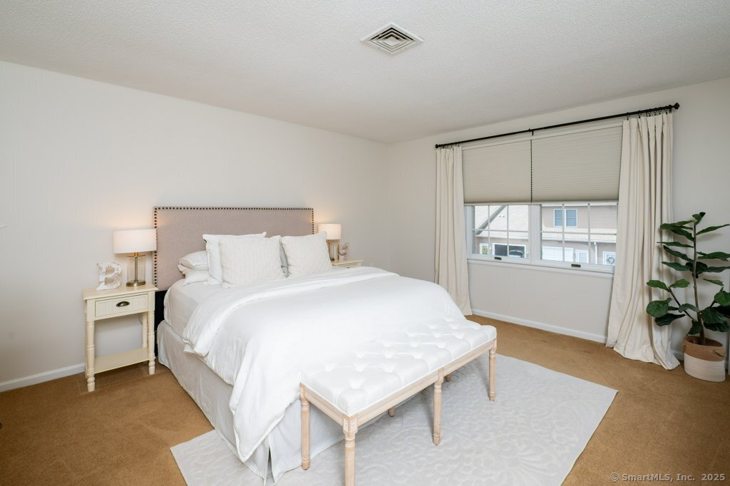 697 S End Road #6, Southington, Connecticut image 17