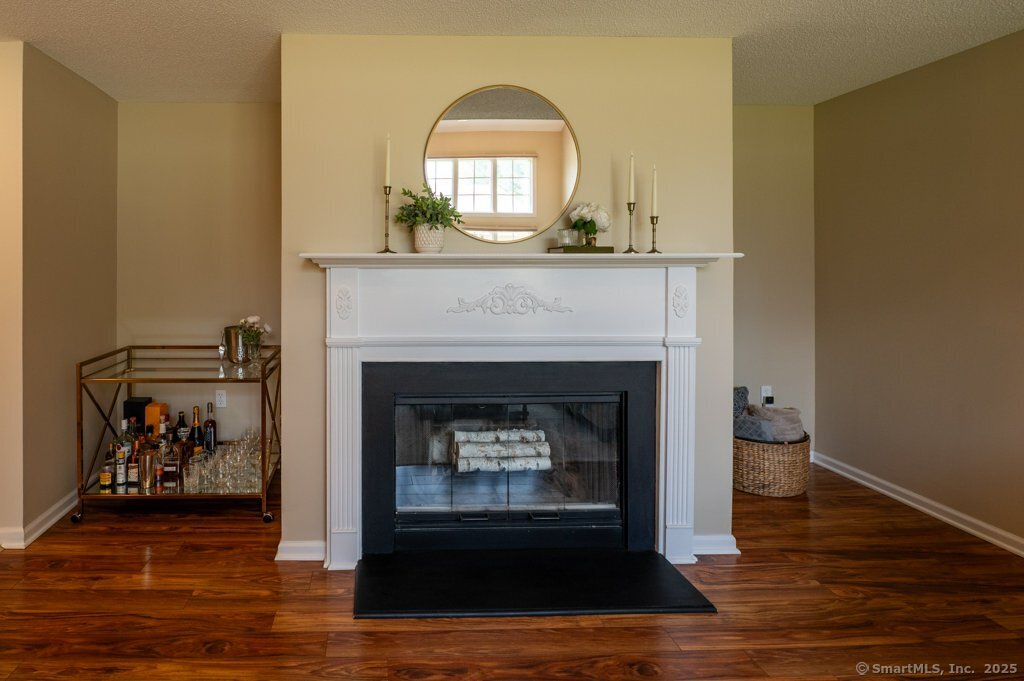 697 S End Road #6, Southington, Connecticut image 8