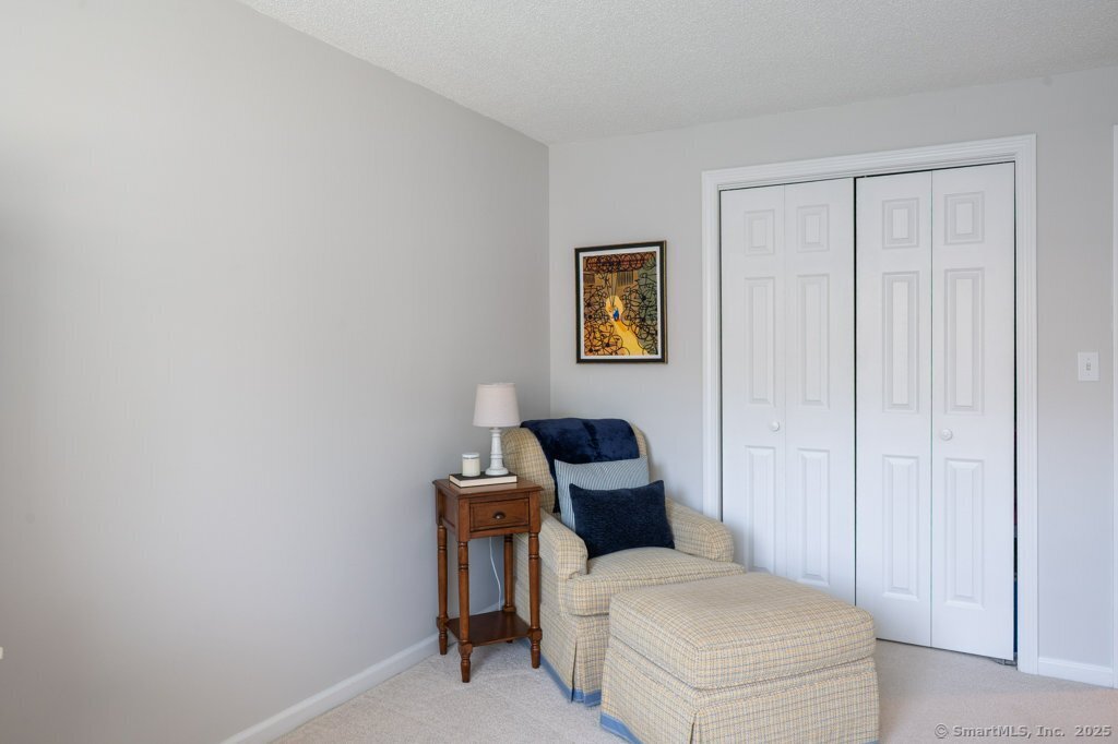 697 S End Road #6, Southington, Connecticut image 22