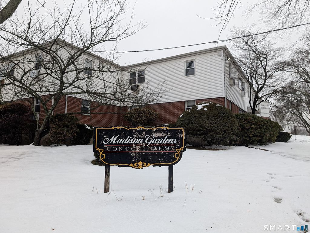 Photo of 15 Cherry Hill Drive #2A, Bridgeport, CT 06606 (MLS # 24149811)