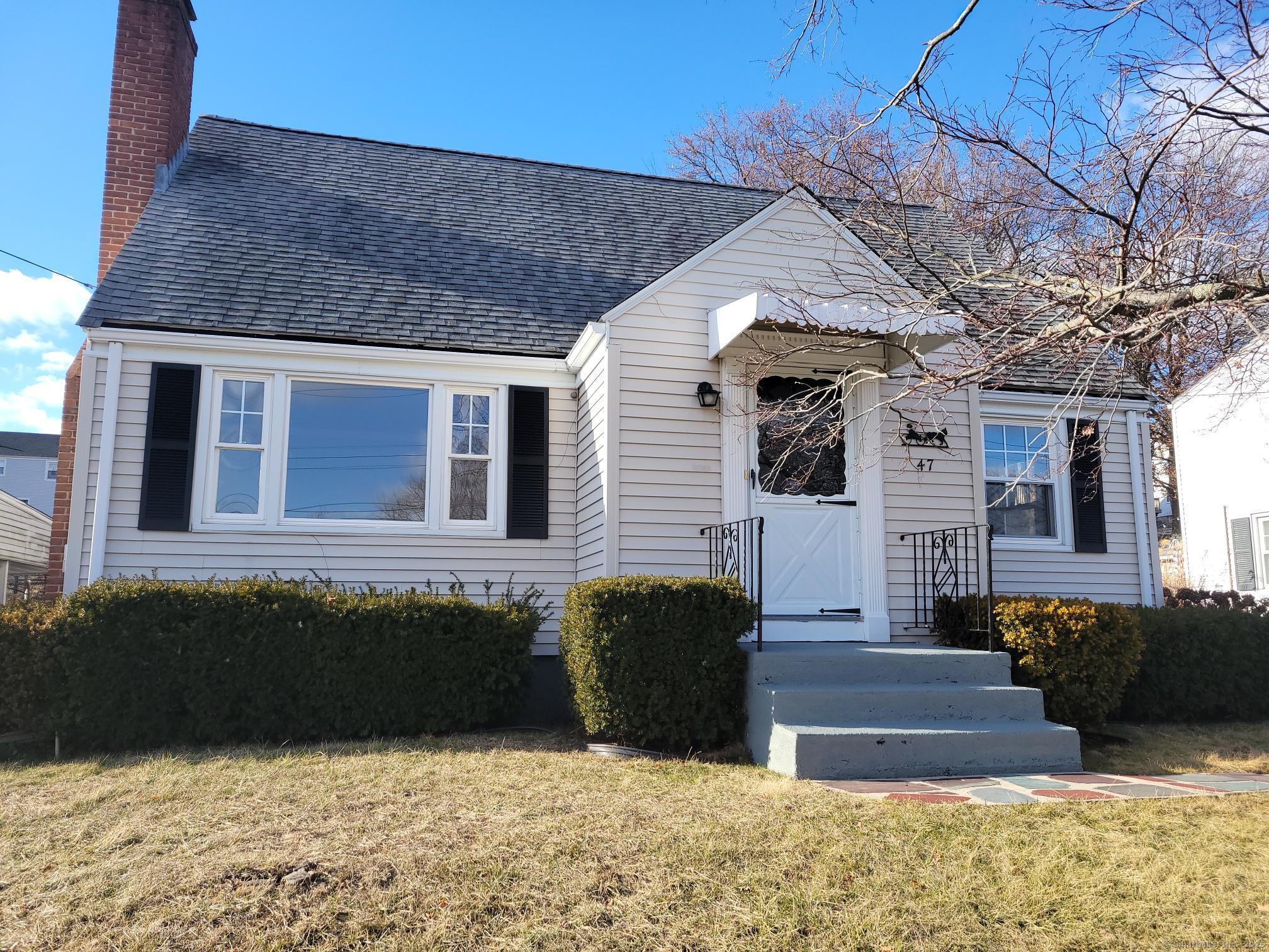 Property for Sale at 47 Randal Avenue, West Hartford, Connecticut - Bedrooms: 3 
Bathrooms: 2 
Rooms: 7  - $449,900