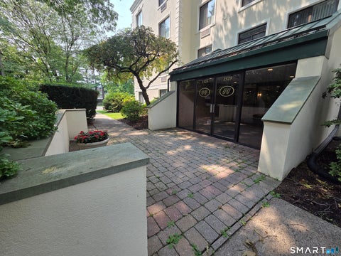 Condo For Rent - 1525 E Putnam Avenue #201<br/> Greenwich, CT 06870