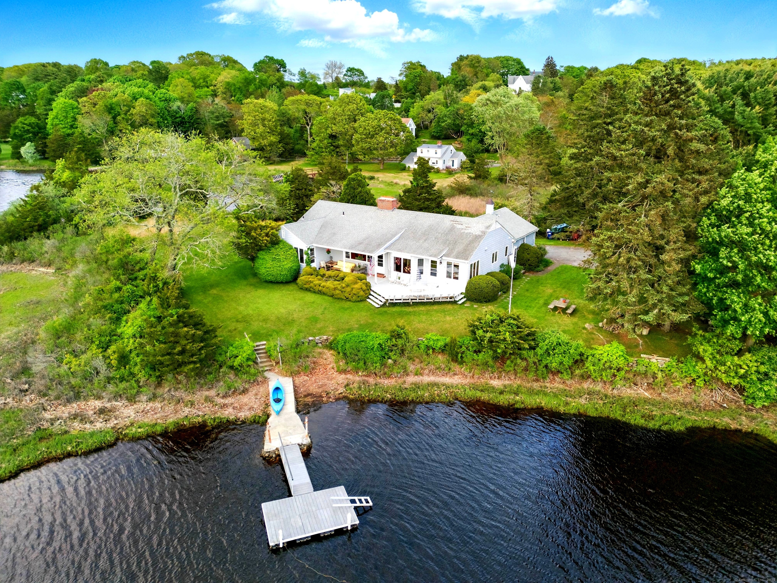 Wilbur Road, Stonington, Connecticut - 3 Bedrooms  
3 Bathrooms  
7 Rooms - 
