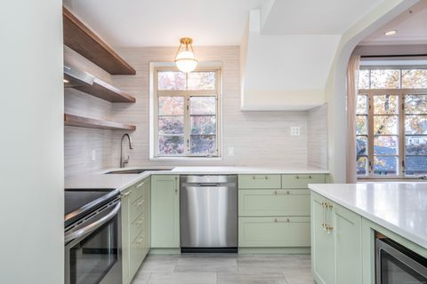 Tiny photo for 30 Outlook Avenue #APT 208, West Hartford, CT 06119 (MLS # 24135982)