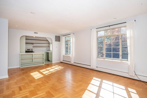 Tiny photo for 30 Outlook Avenue #APT 208, West Hartford, CT 06119 (MLS # 24135982)