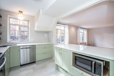 Tiny photo for 30 Outlook Avenue #APT 208, West Hartford, CT 06119 (MLS # 24135982)