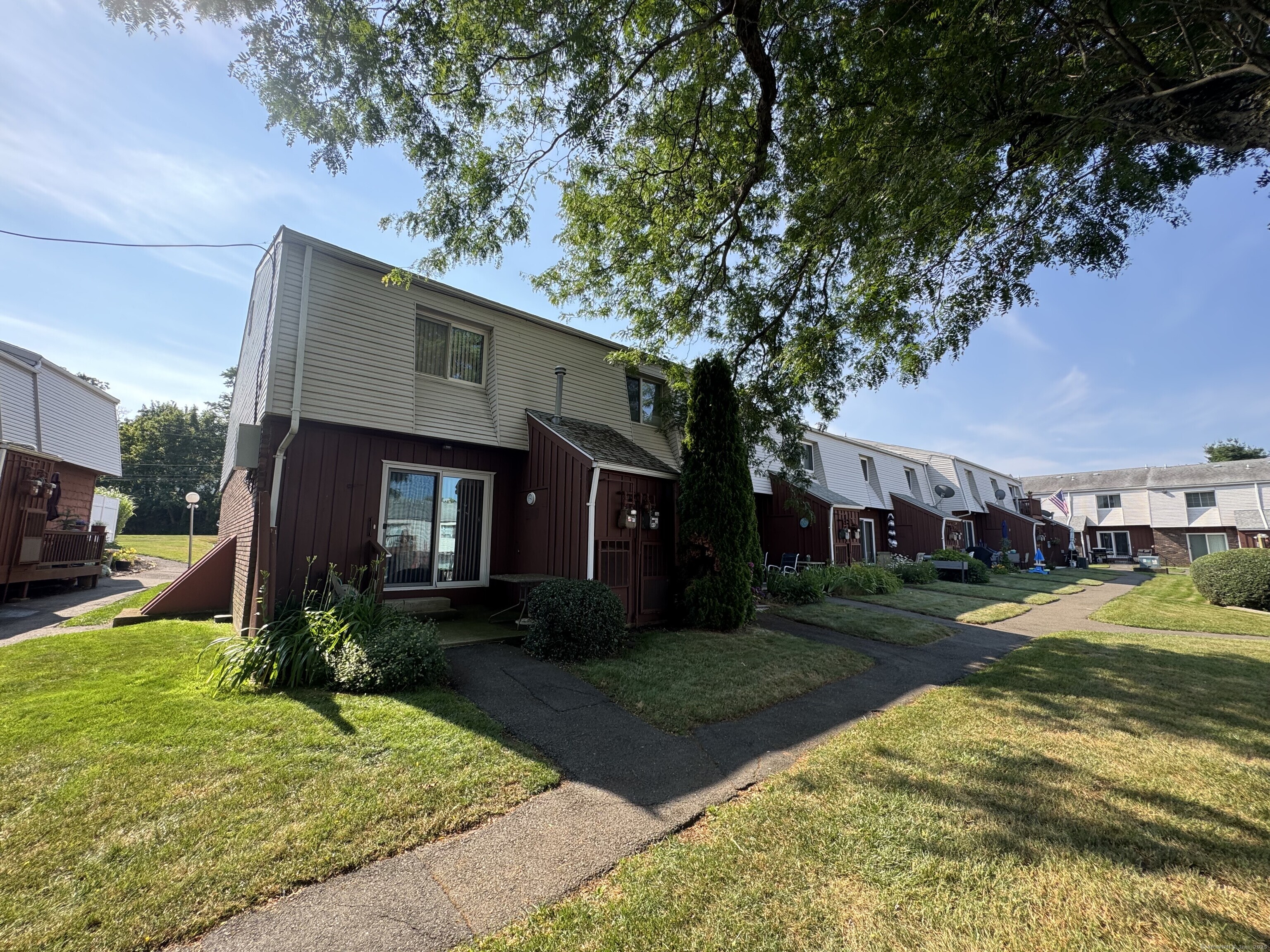 330 Short Beach Road APT B9