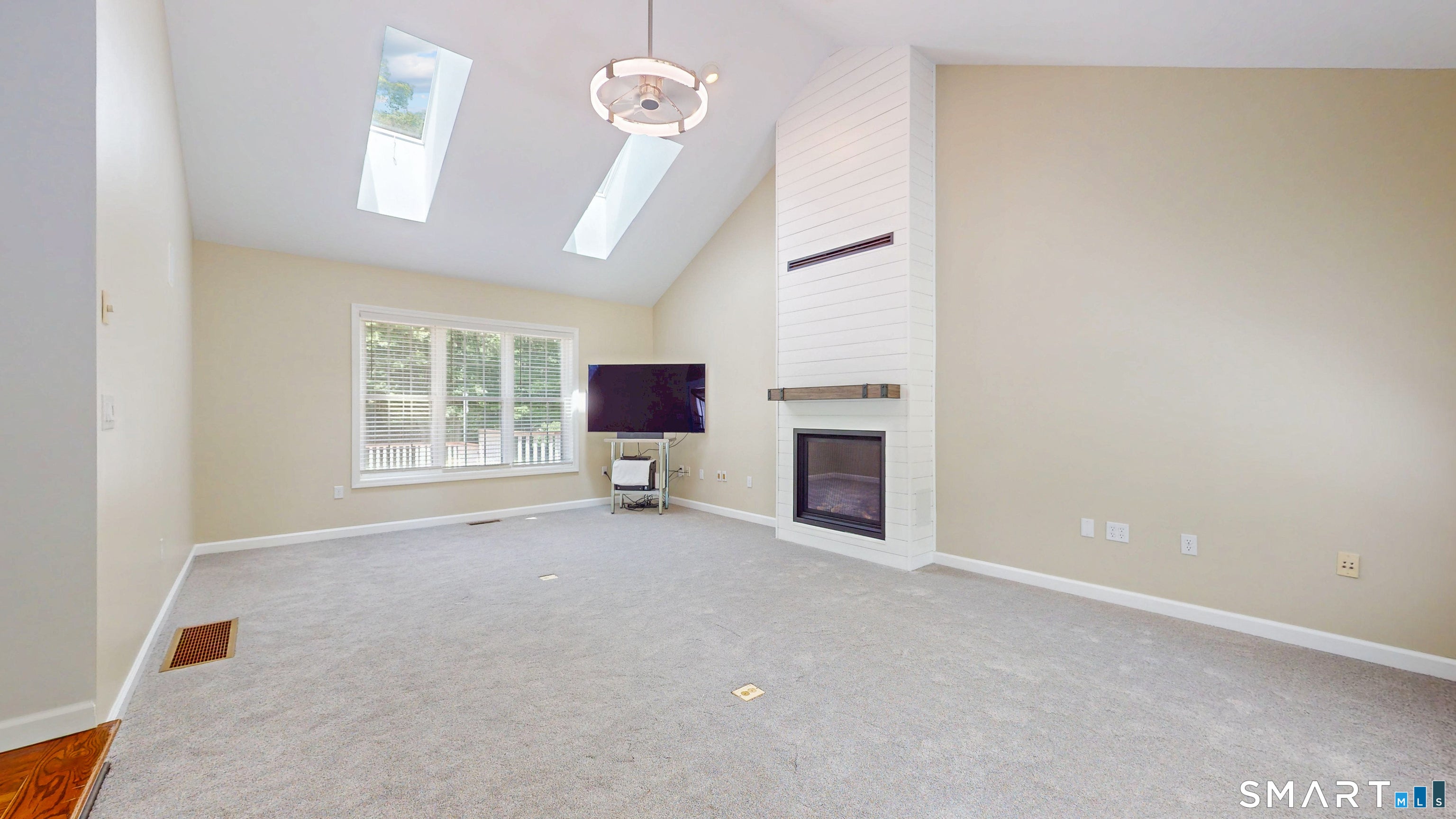 10 Shelter Rock Road