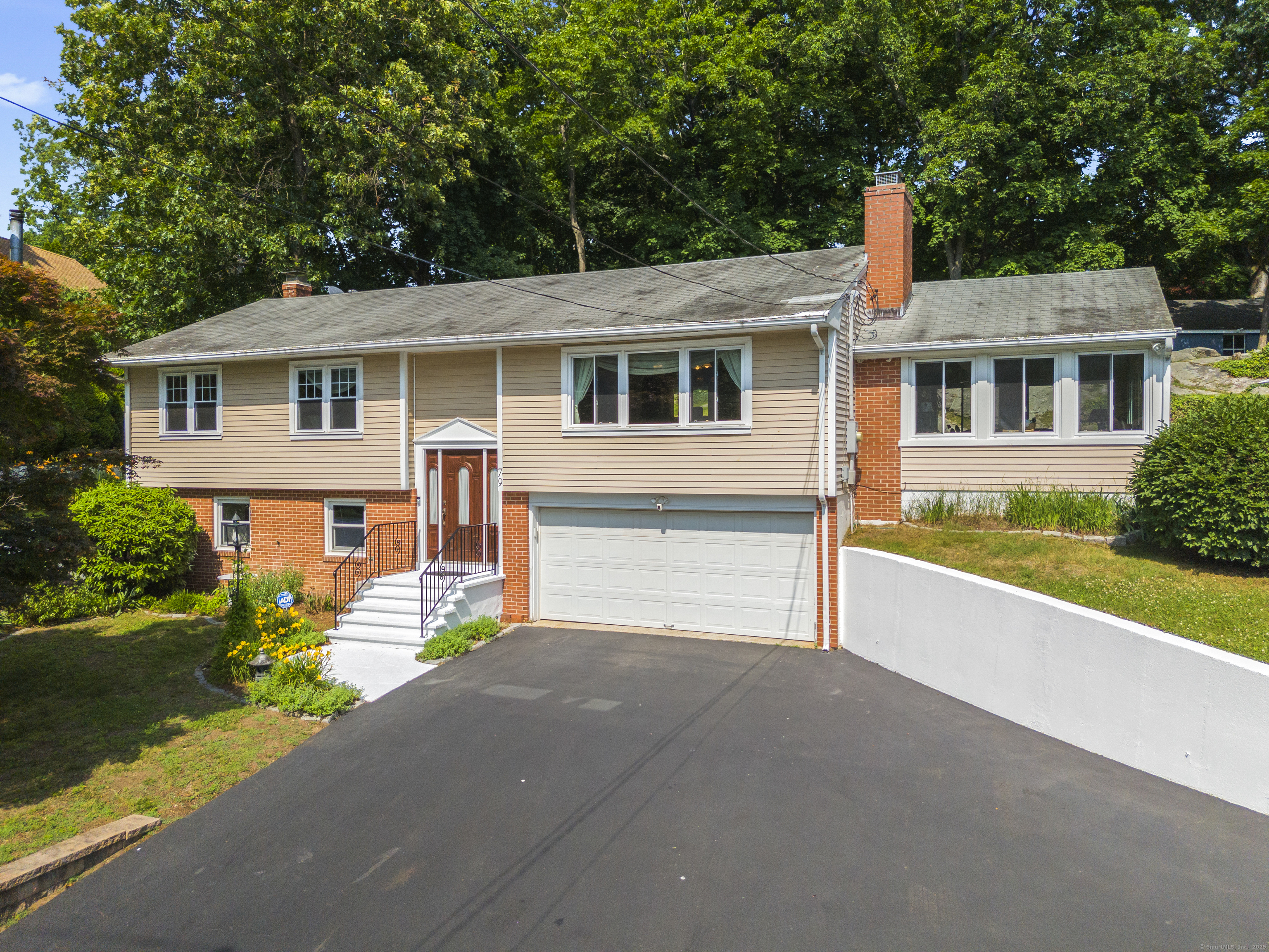 79 Fall Road