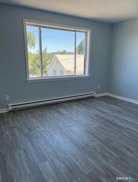 Tiny photo for 16 Ayers Street #2E, Waterbury, CT 06706 (MLS # 24215339)