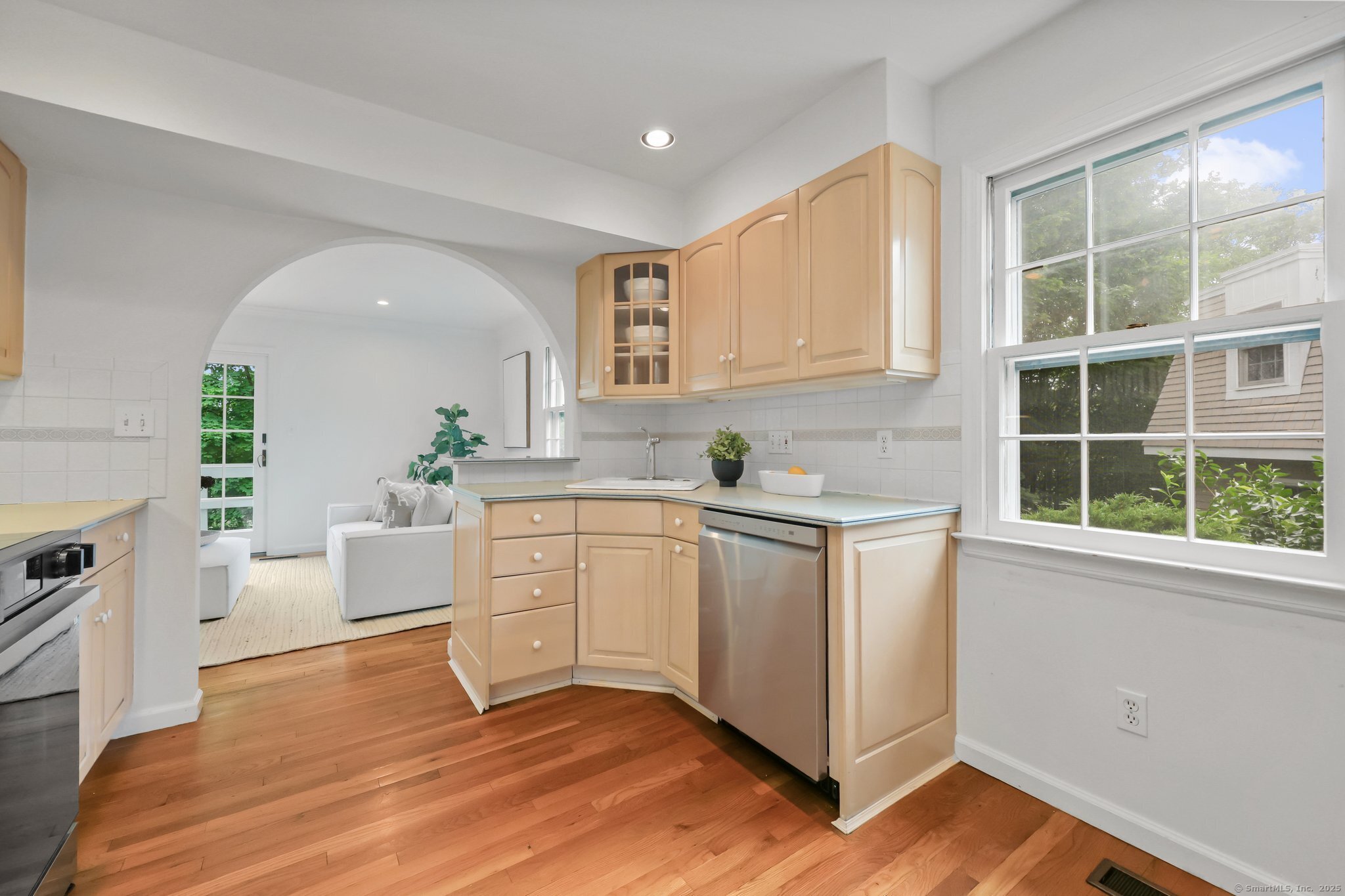 172 Summer Street #APT D, New Canaan, Connecticut image 10
