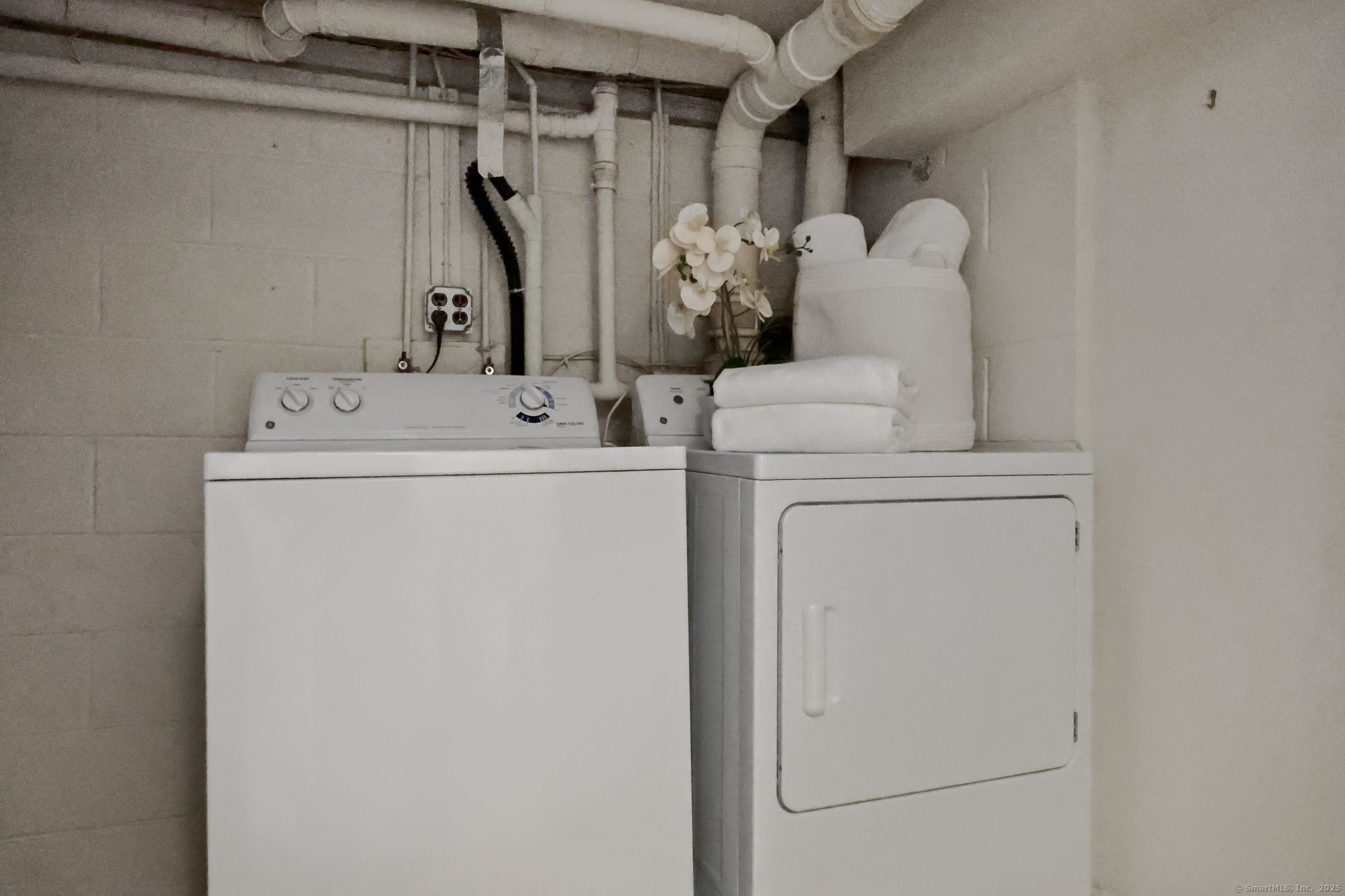 172 Summer Street #APT D, New Canaan, Connecticut image 29