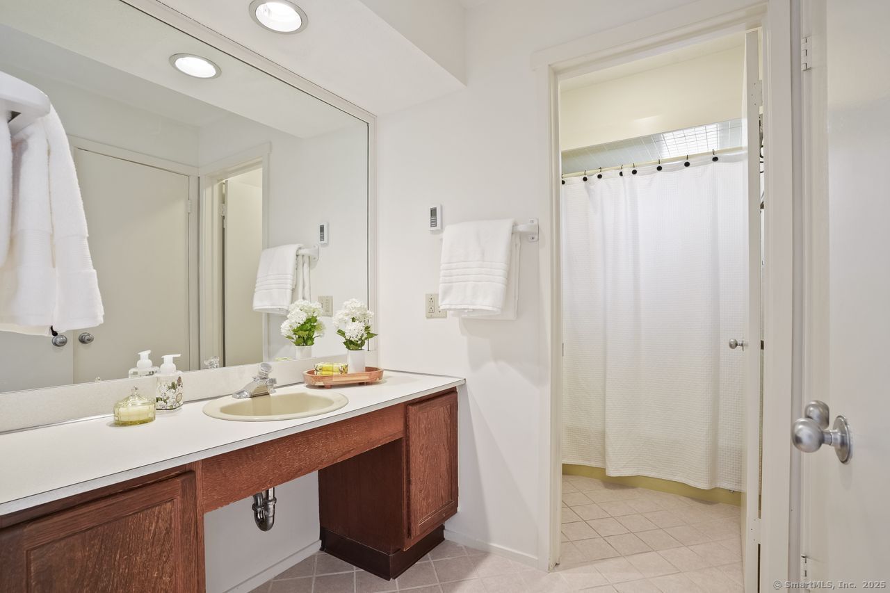 460 Heritage Village #A, Southbury, Connecticut image 21