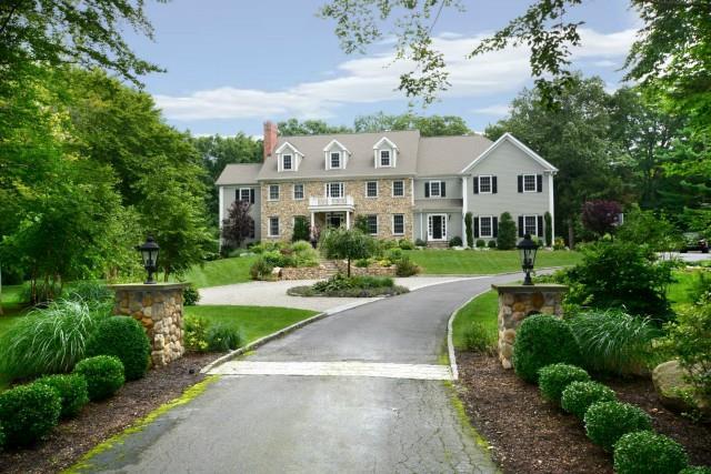 Photo 1 of 669 Cheese Spring Road, New Canaan, Connecticut, $2,100,000, Web #: 99058213