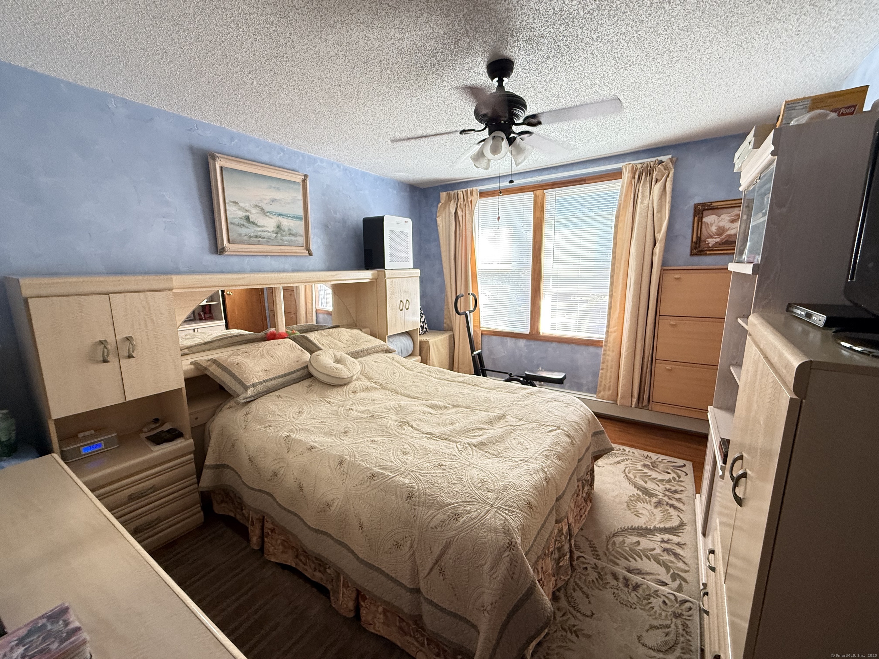 Manchester, Connecticut 06040, United States, 2 Bedrooms Bedrooms, ,1 BathroomBathrooms,Residential,Active,214276