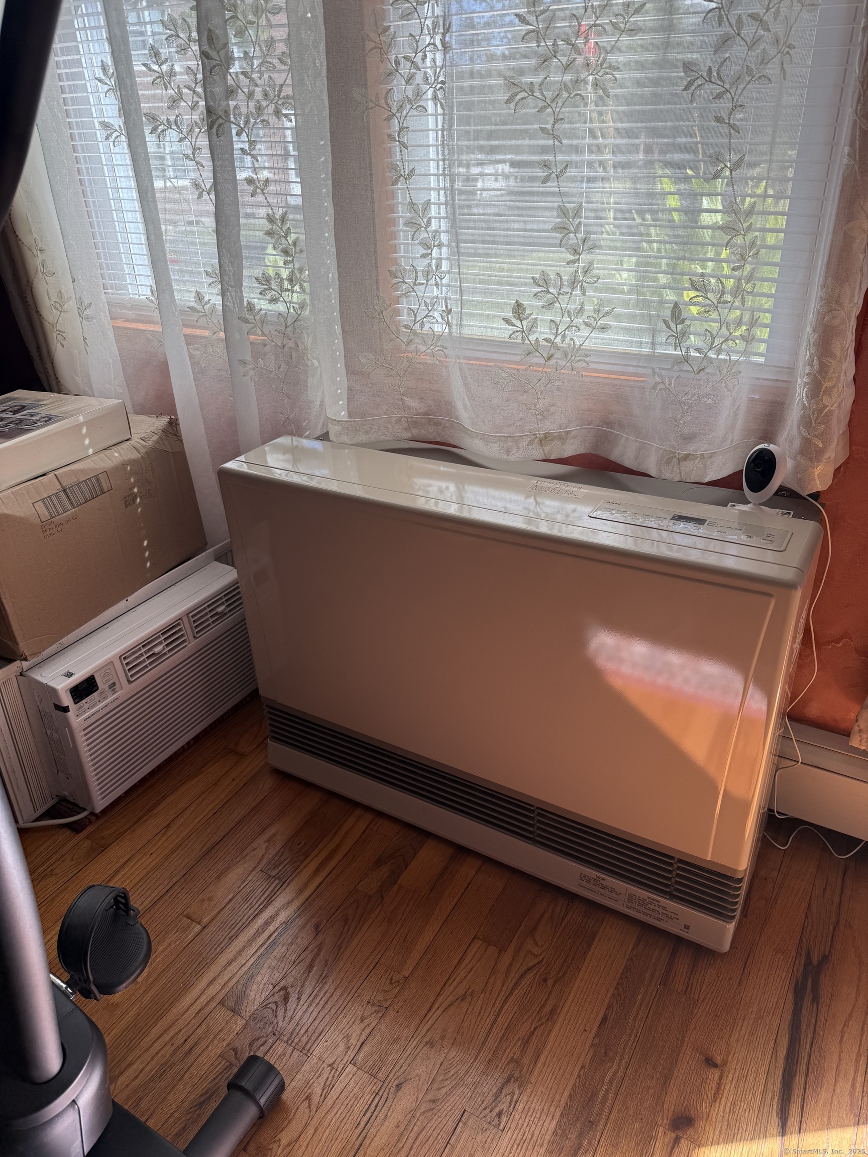 Manchester, Connecticut 06040, United States, 2 Bedrooms Bedrooms, ,1 BathroomBathrooms,Residential,Active,214276