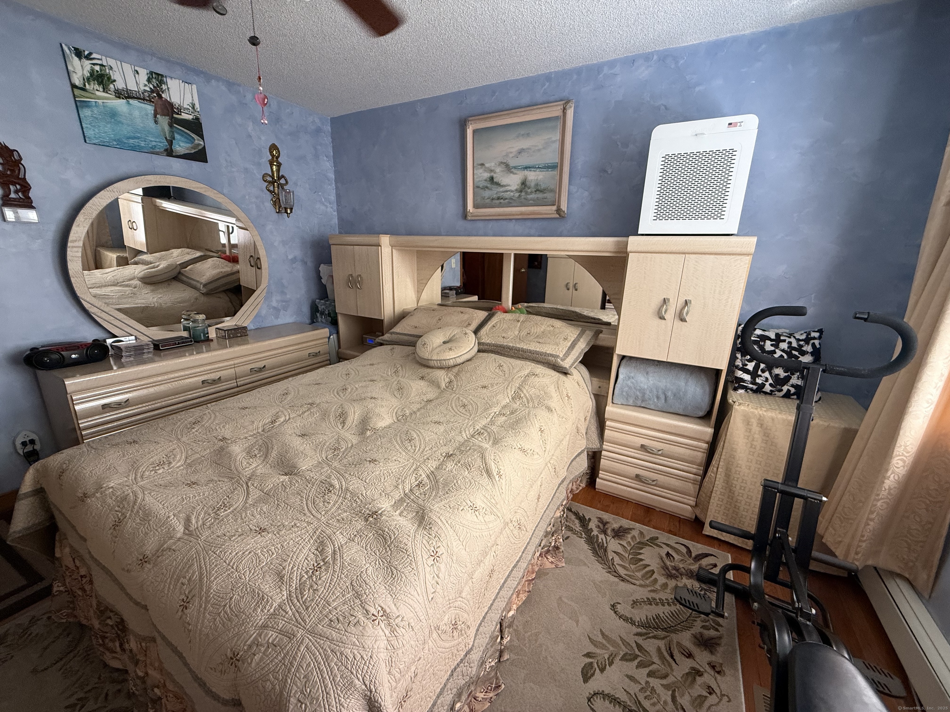 Manchester, Connecticut 06040, United States, 2 Bedrooms Bedrooms, ,1 BathroomBathrooms,Residential,Active,214276