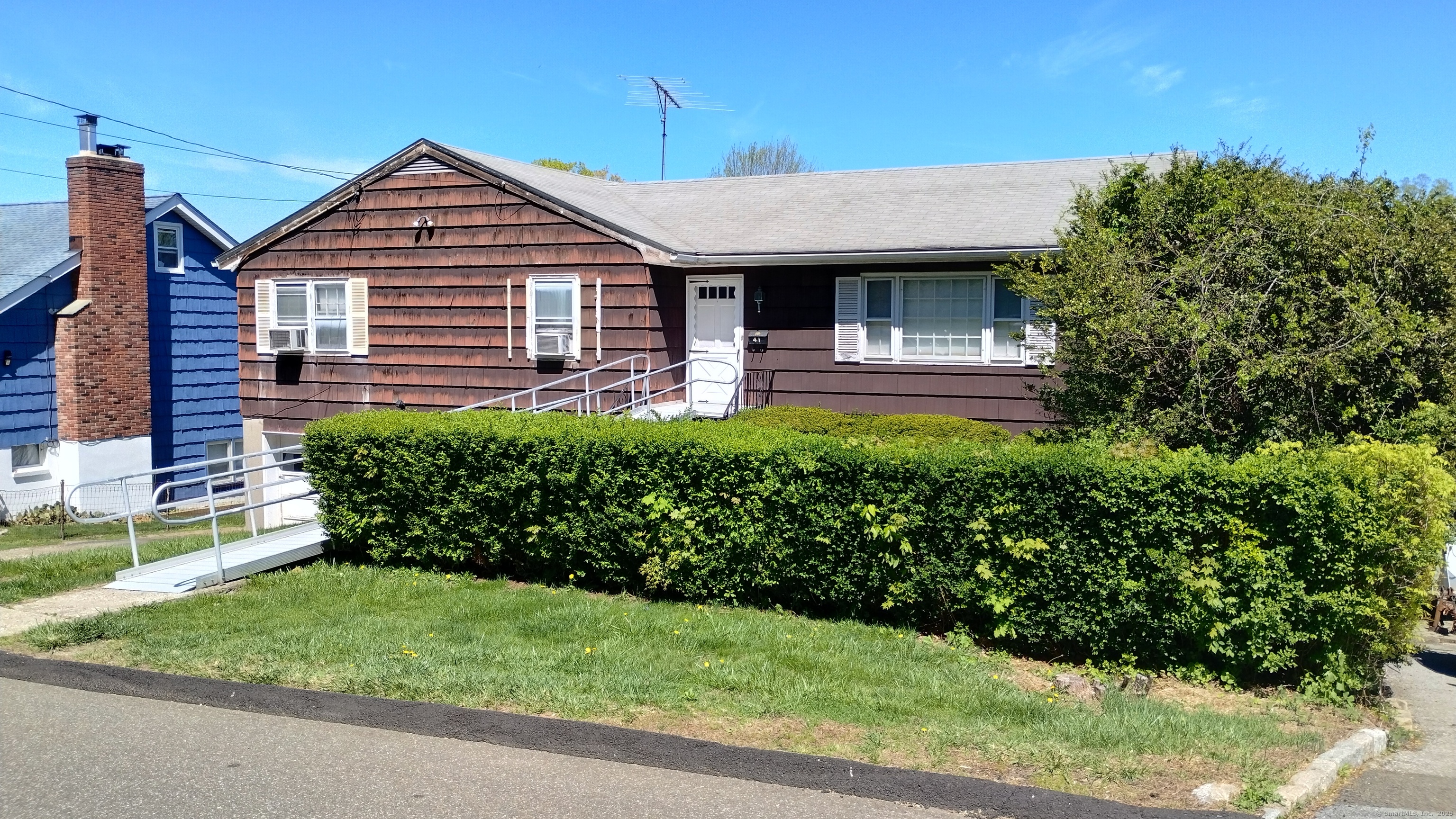 41 Nicholas Avenue