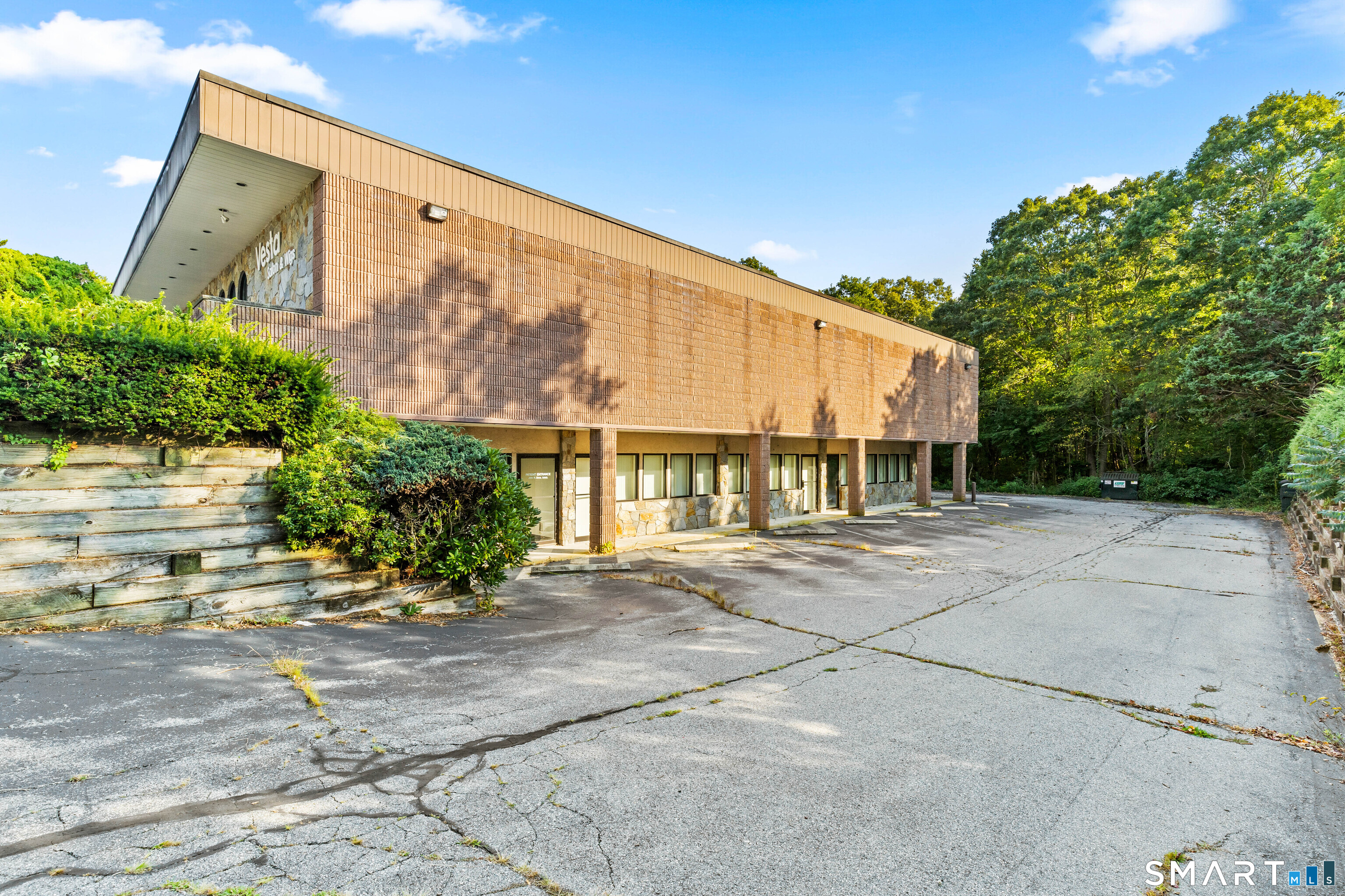 256 Boston Post Road