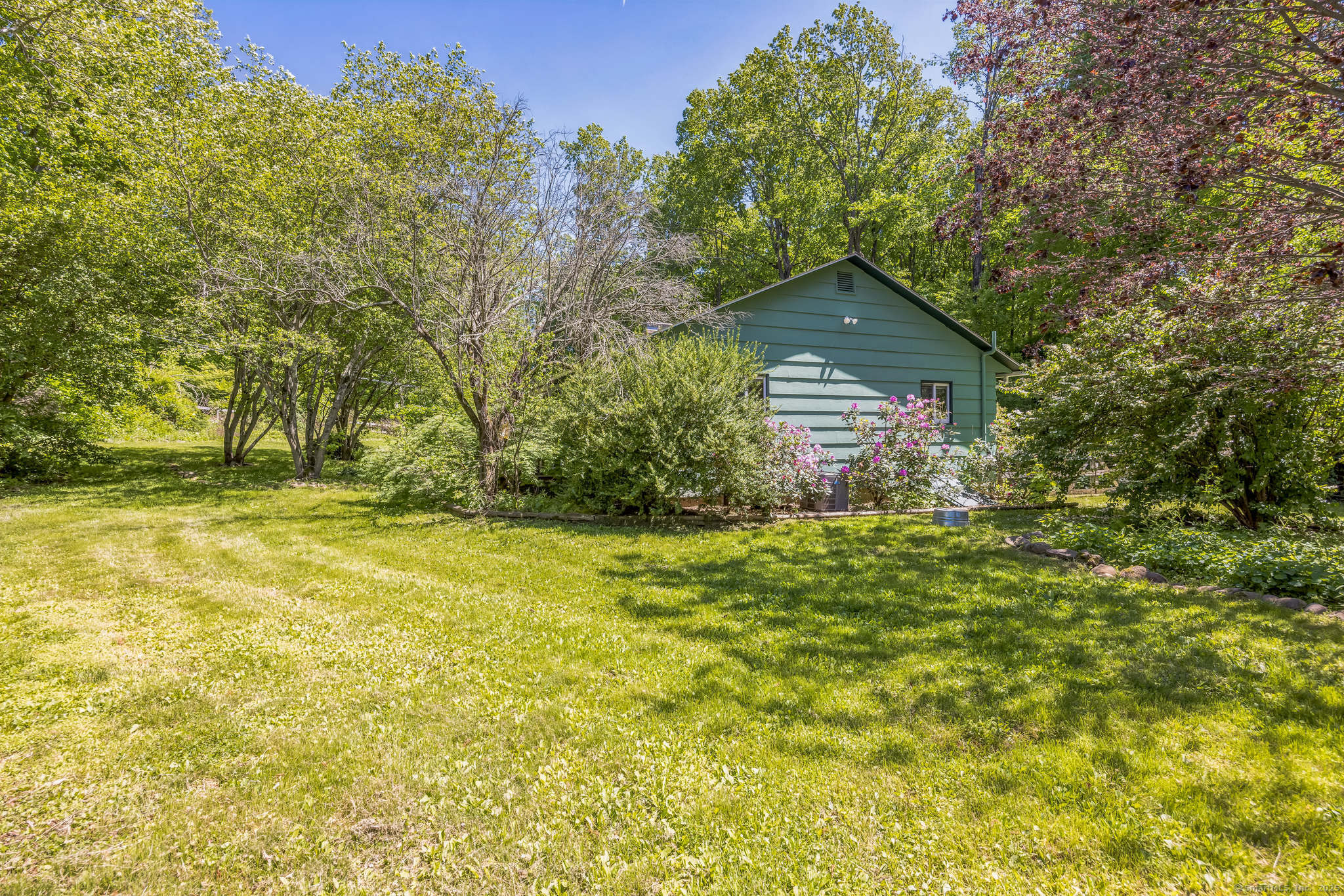 200 Willow Street, Hamden, Connecticut image 5