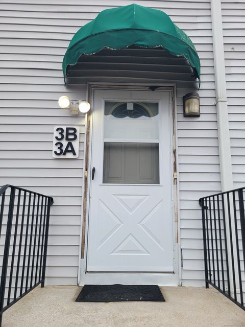 Tiny photo for 3 Sniffen Street #3A, Norwalk, CT 06851 (MLS # 24144033)
