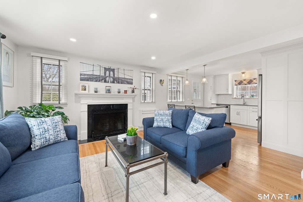 Photo of 25 Oak Street, Westport, CT 06880 (MLS # 24161417)