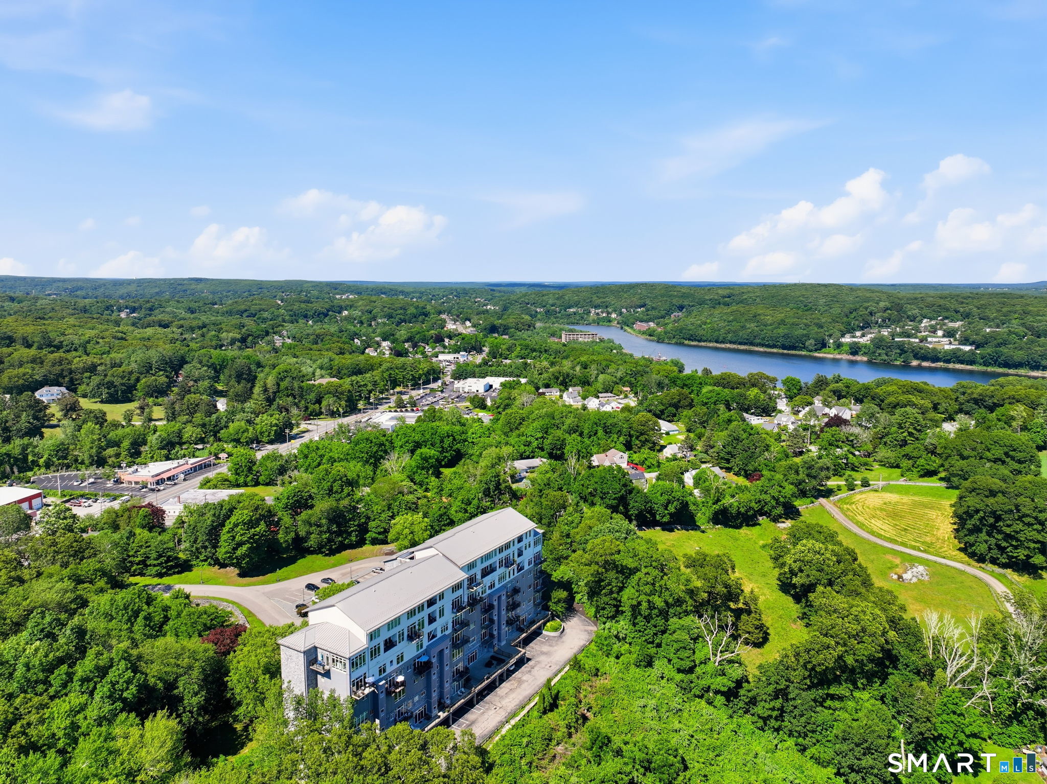 586 West Thames Street 501
