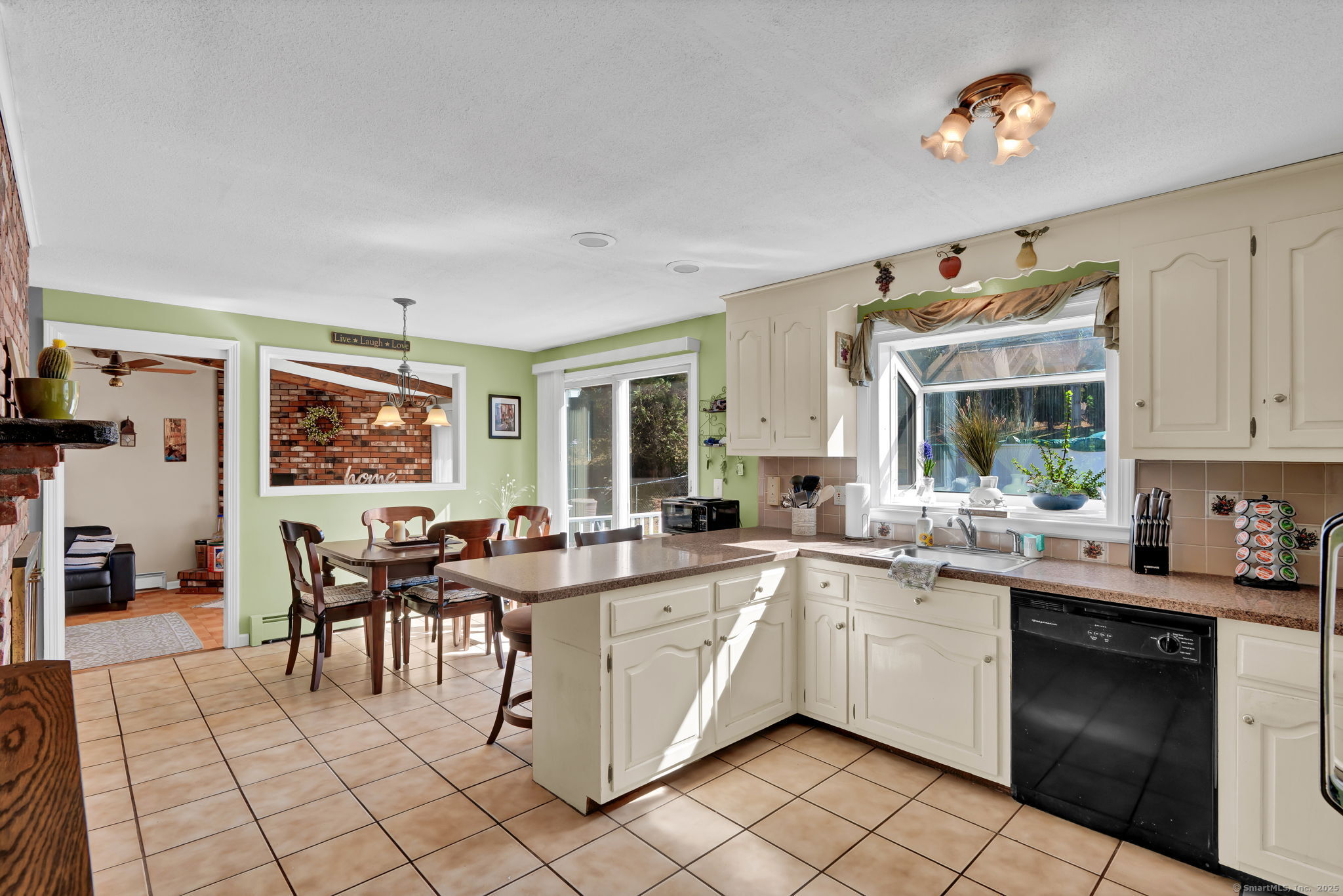 85 Valley Drive, Berlin, Connecticut image 16