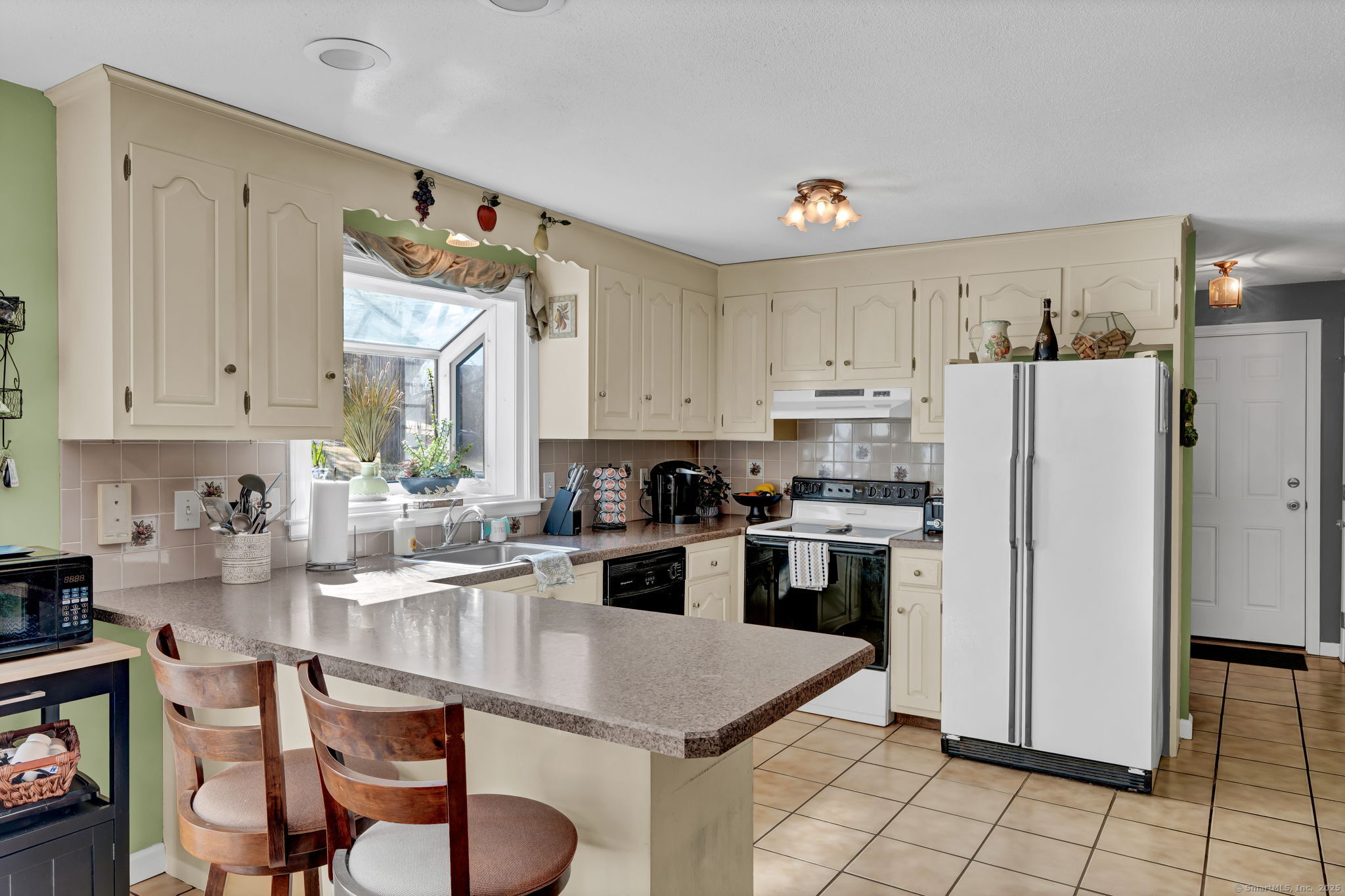 85 Valley Drive, Berlin, Connecticut image 17