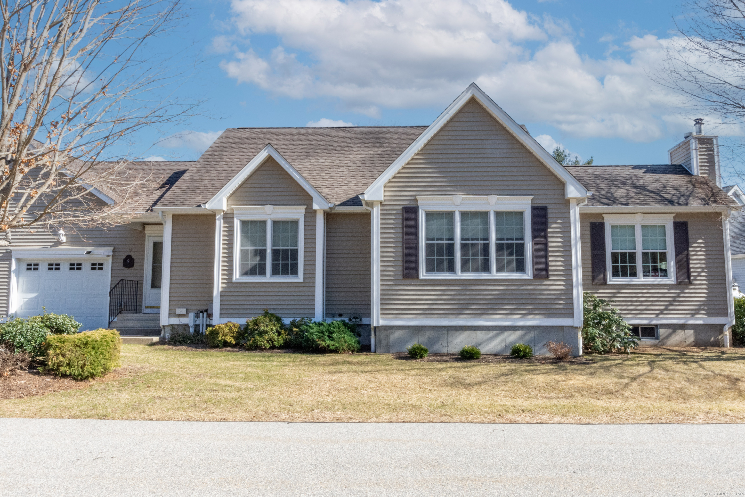 Property for Sale at Mountain View 9, Killingly, Connecticut - Bedrooms: 2 
Bathrooms: 2 
Rooms: 5  - $375,000