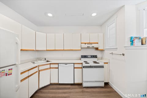 Tiny photo for 136 Maple Avenue #B, Hartford, CT 06114 (MLS # 24188514)