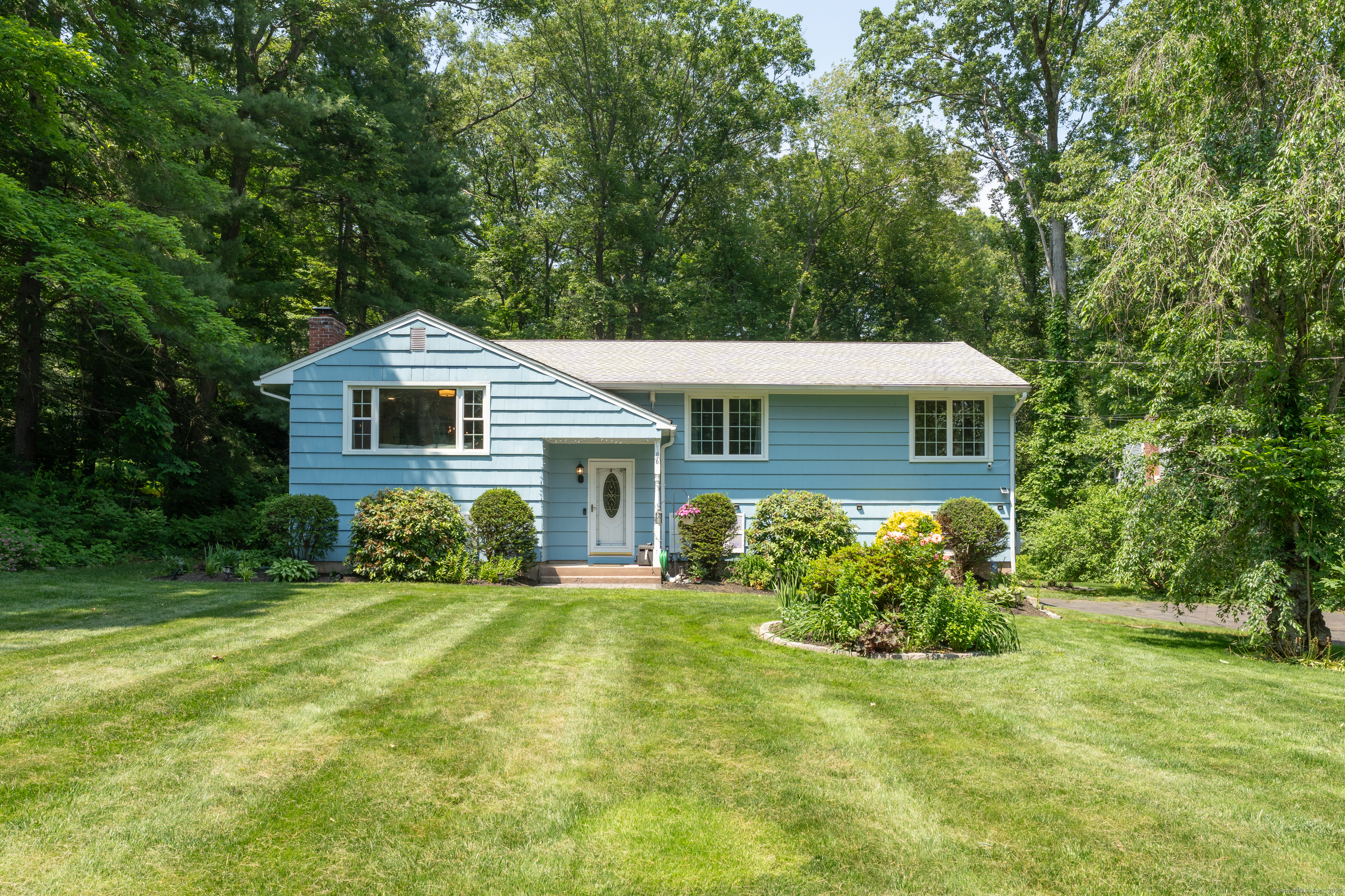 Property for Sale at Patten Road, North Haven, Connecticut - Bedrooms: 3 
Bathrooms: 3 
Rooms: 7  - $439,000