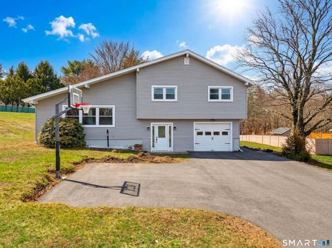 11 Green Briar Road Norwich CT 06360