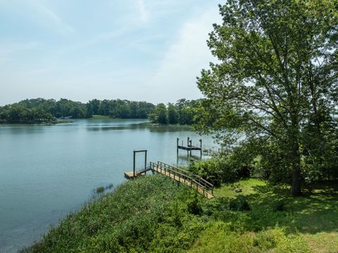Tiny photo for 101 Long Neck Point Road, Darien, CT 06820 (MLS # 24112893)