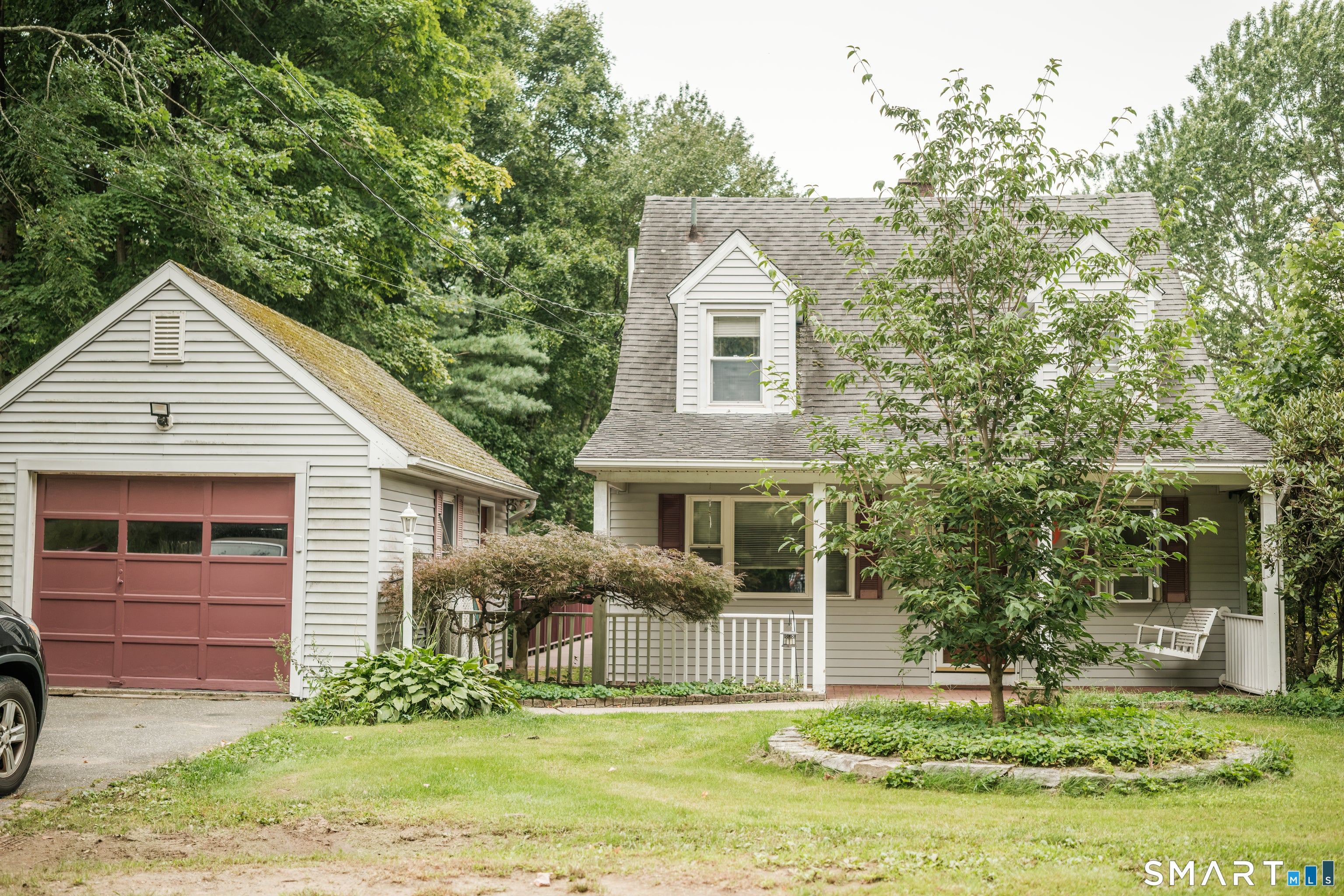 246 East Waterbury Road