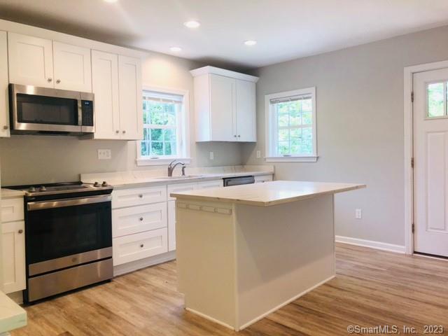 Photo 1 of 18 Peabody Street, West Haven, Connecticut, $3,600, Web #: 24016333