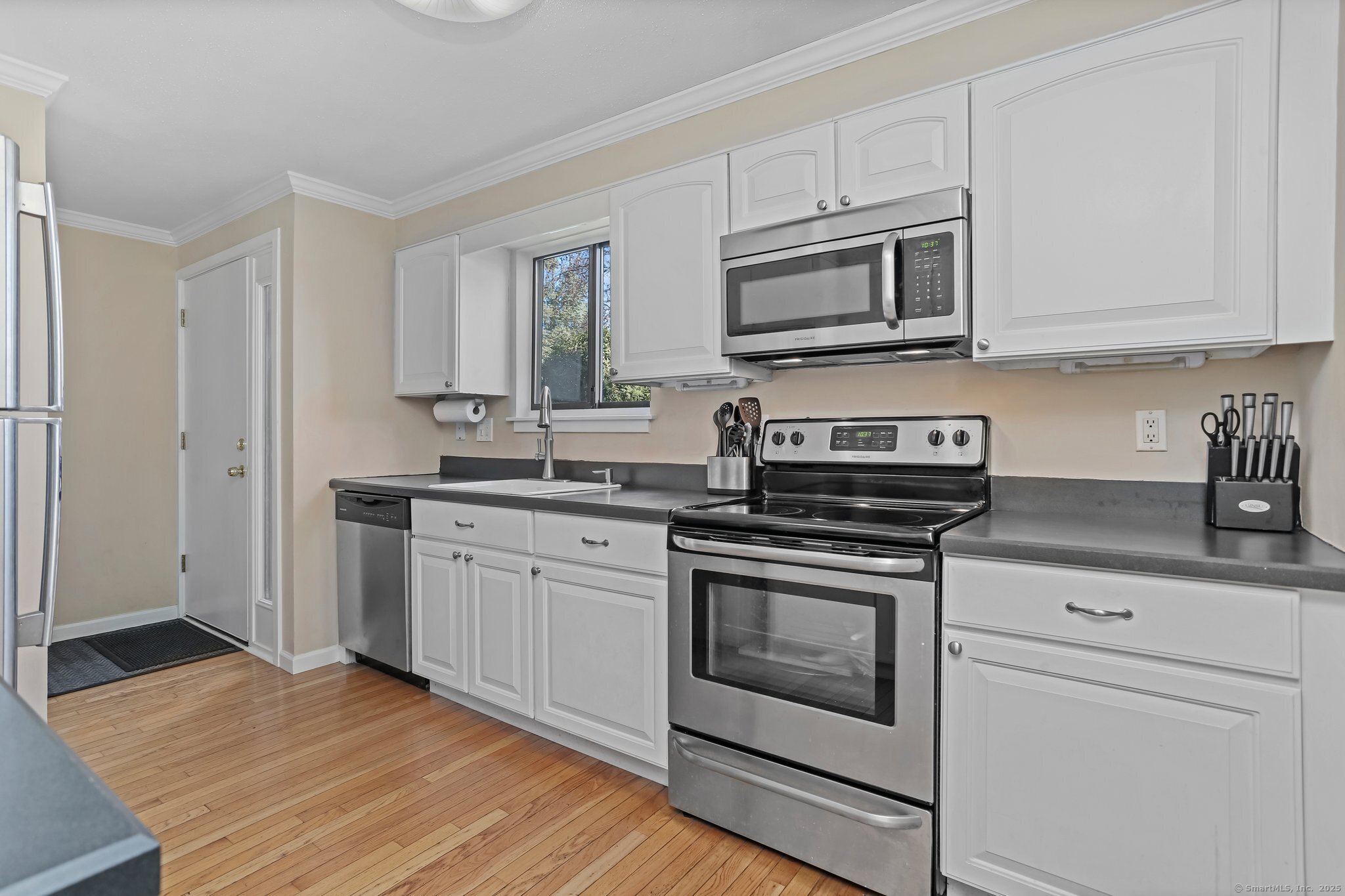 100 Hope Street #APT 16, Stamford, Connecticut image 4