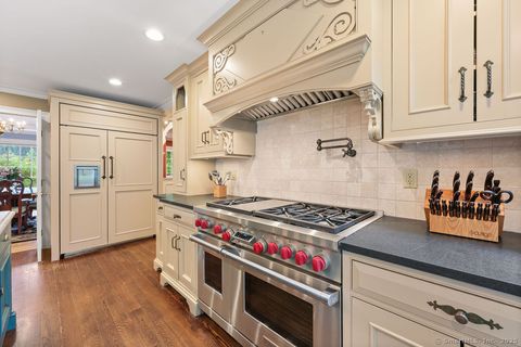 Tiny photo for 16 Oak Bluff, Avon, CT 06001 (MLS # 24123292)