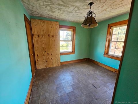 Tiny photo for 5 Lindsley Place, Stratford, CT 06615 (MLS # 24132725)