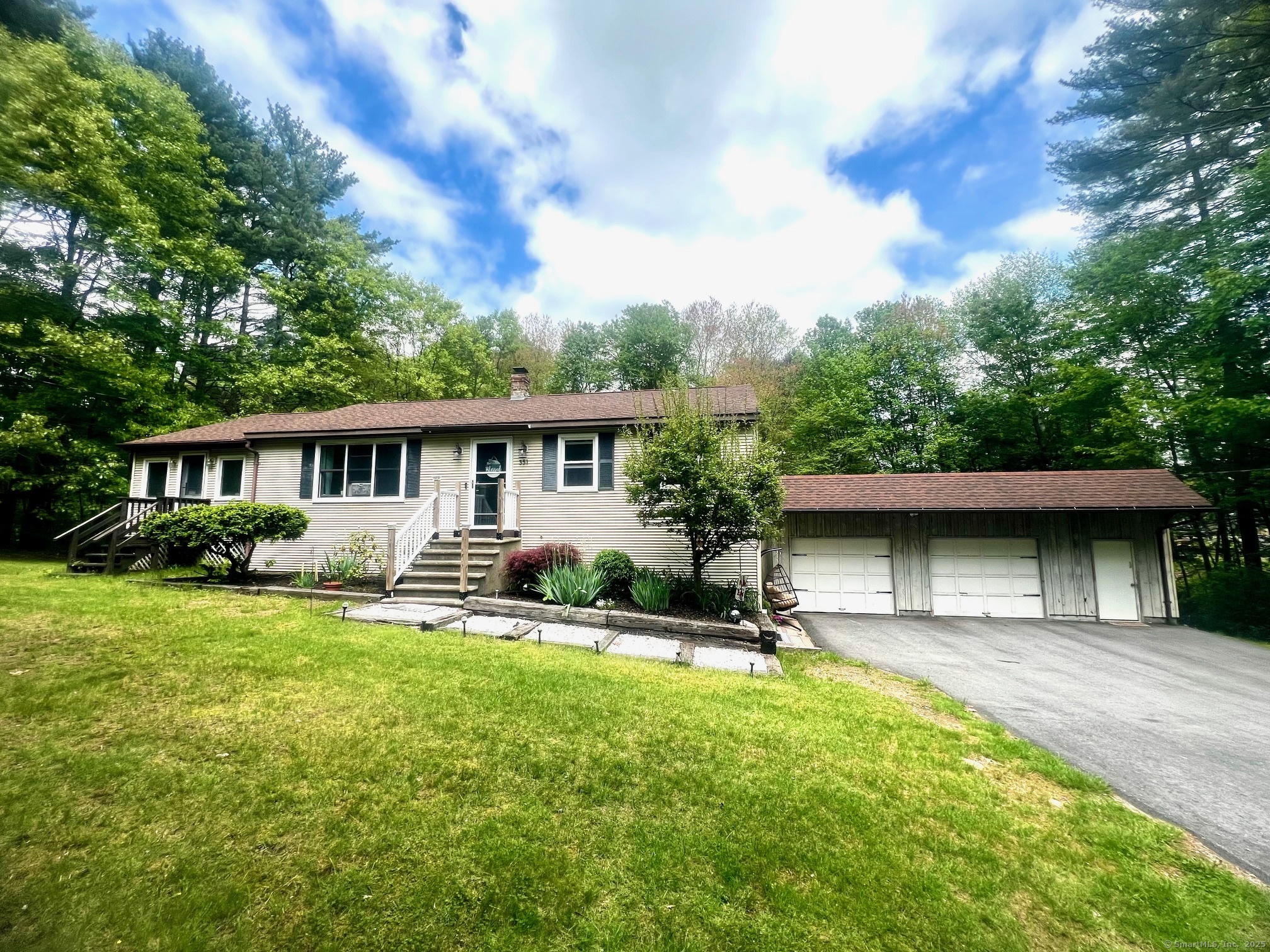 351 Brandy Hill Road, Thompson, Connecticut image 1