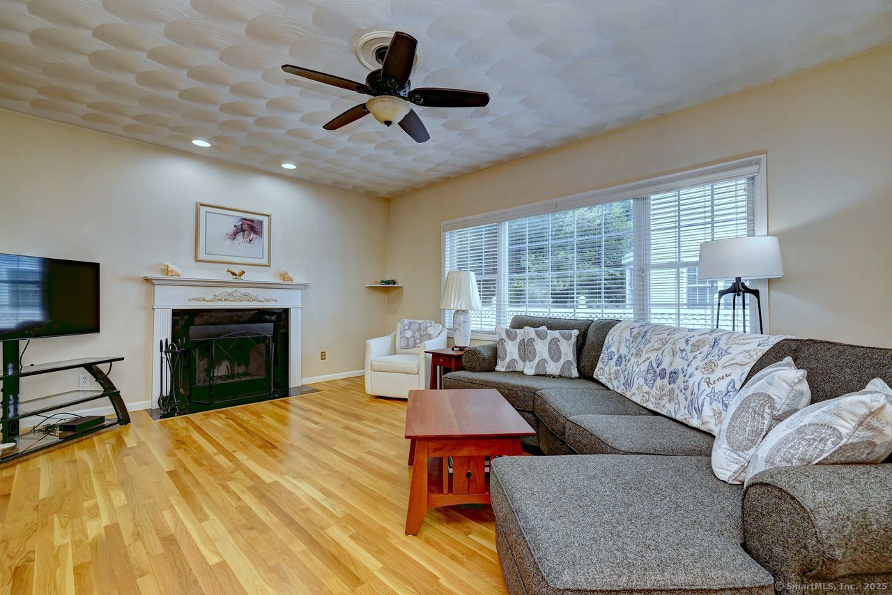 8 Waterhouse Lane