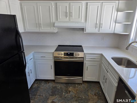 Tiny photo for 27 Crows Nest Lane #8F, Danbury, CT 06810 (MLS # 24156687)