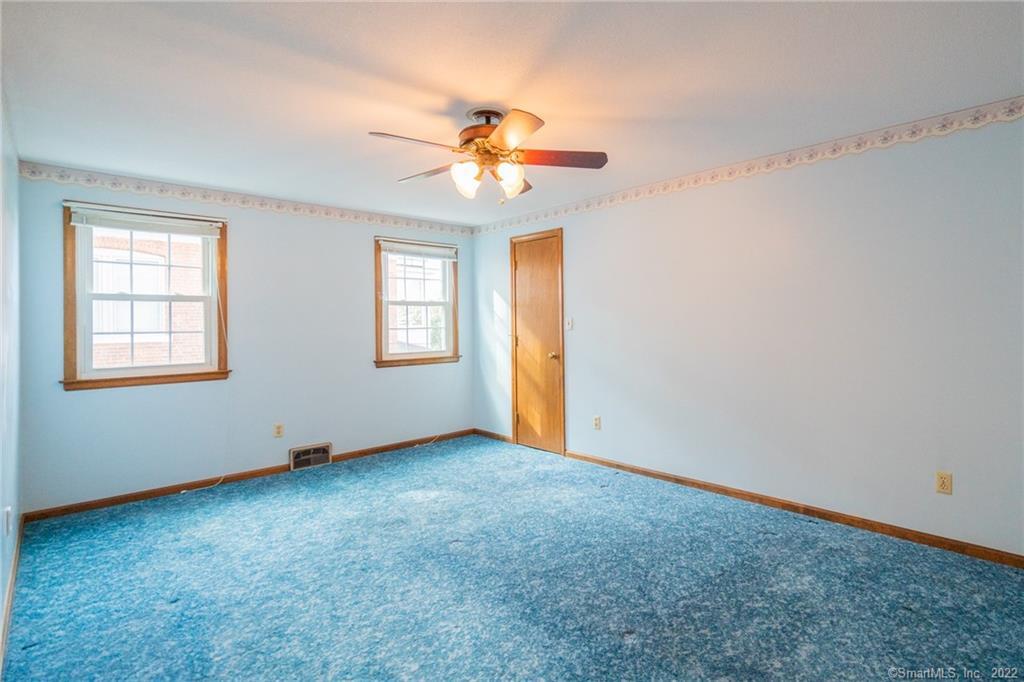 West Hartford, Connecticut 06119, United States, 2 Bedrooms Bedrooms, ,1 BathroomBathrooms,Residential,Active,167671