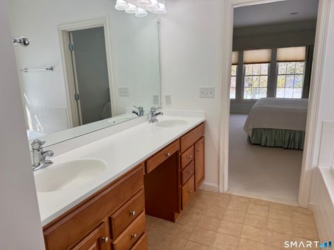 Tiny photo for 117 Country Club Drive #117, Oxford, CT 06478 (MLS # 24151411)