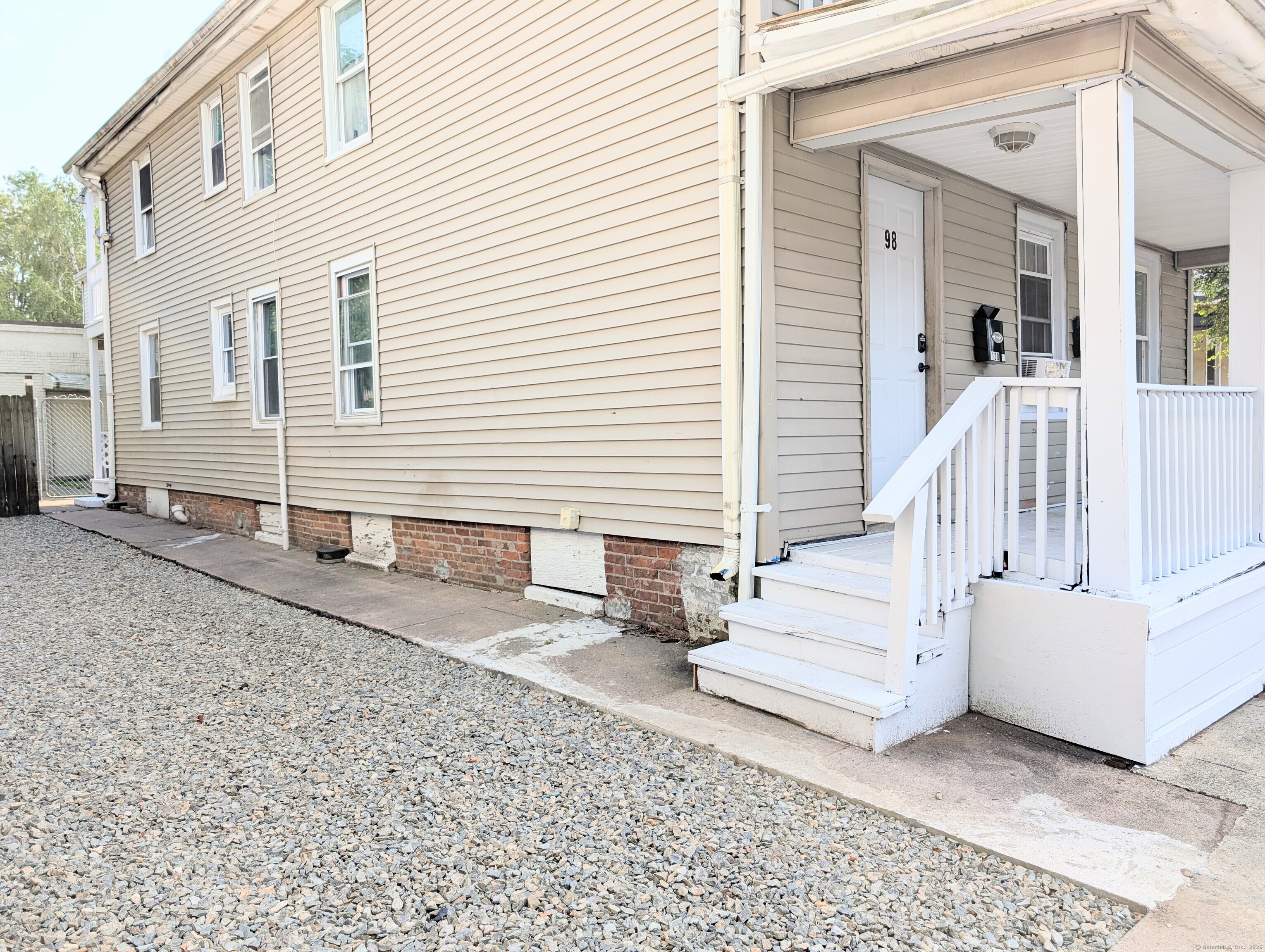 98 Sylvan Avenue