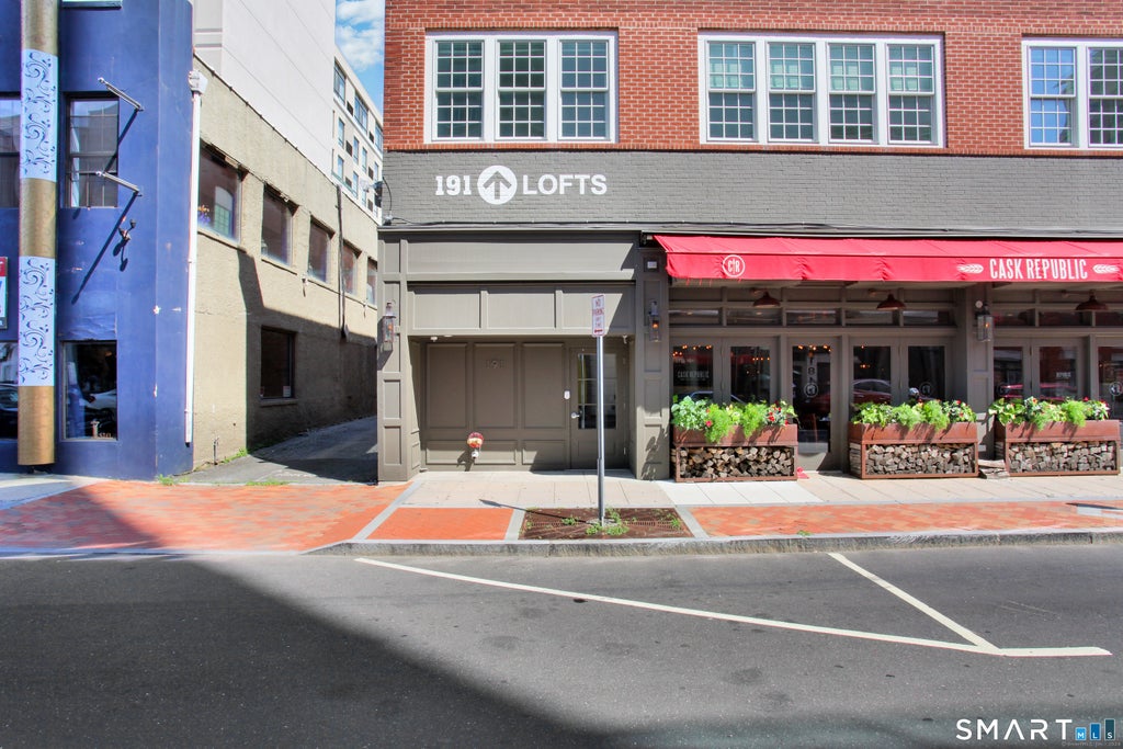 Photo of 191 Summer Street #5, Stamford, CT 06901 (MLS # 24212189)