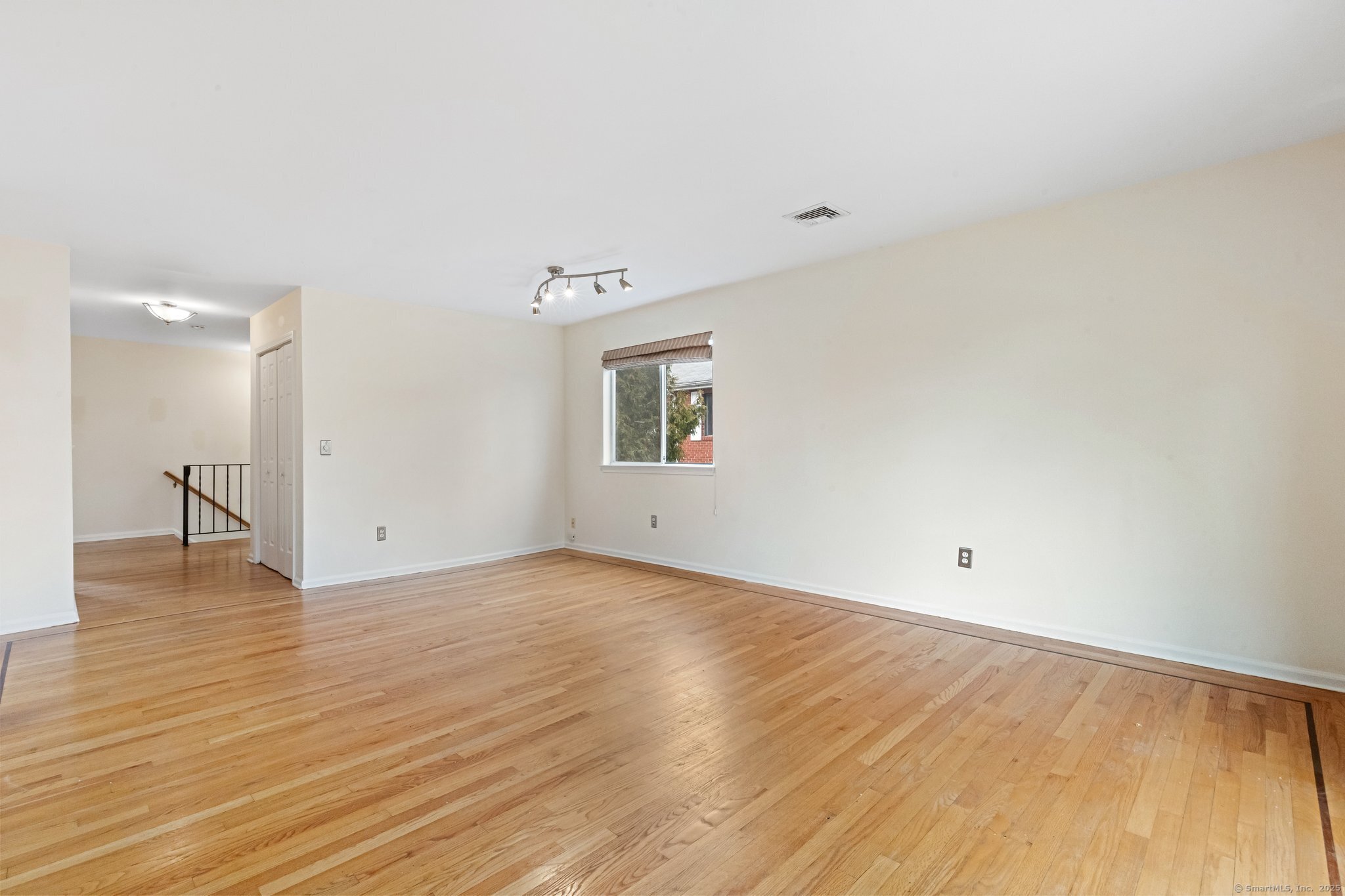 158 Seaside Avenue #APT B, Stamford, Connecticut image 4
