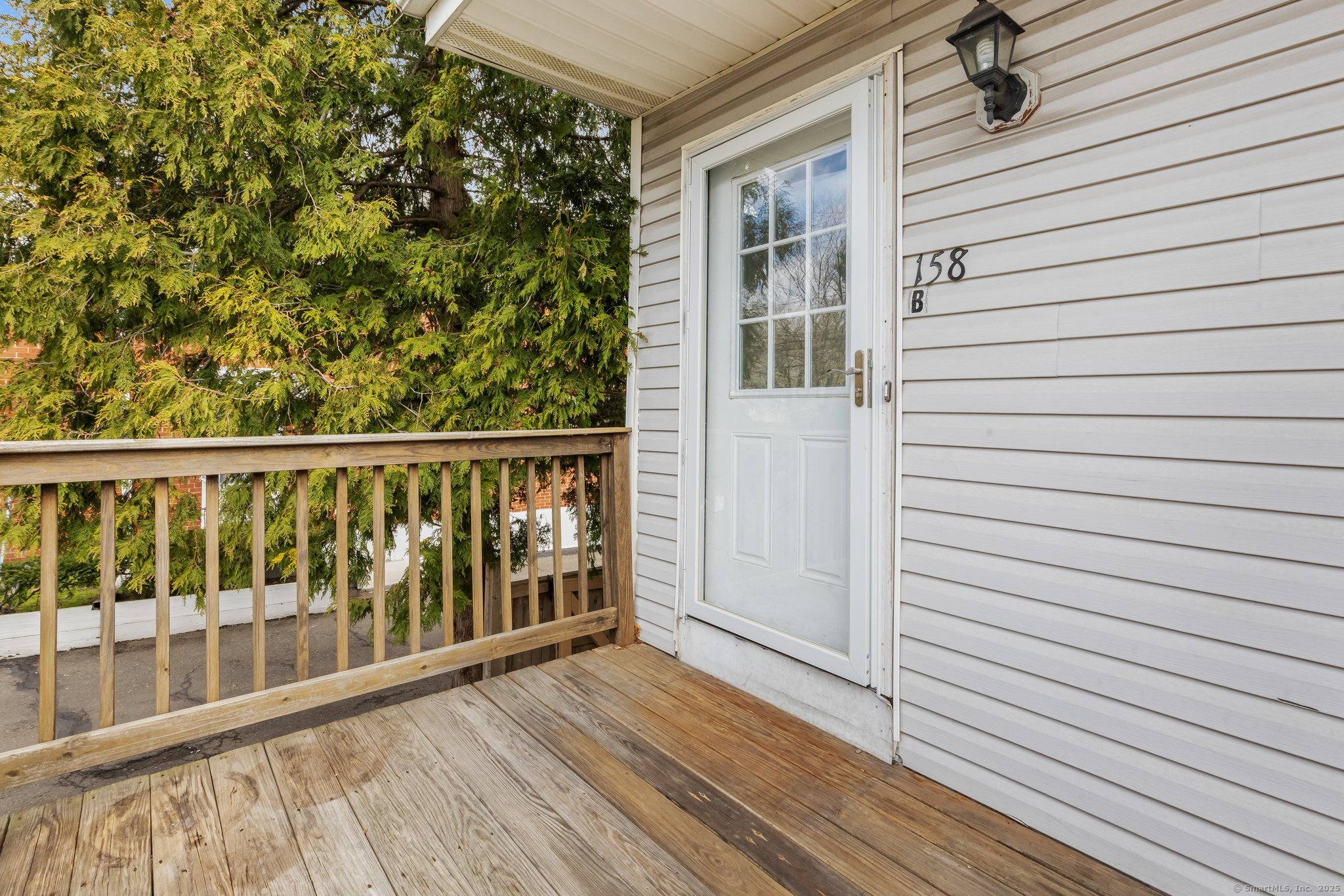 158 Seaside Avenue #APT B, Stamford, Connecticut image 2
